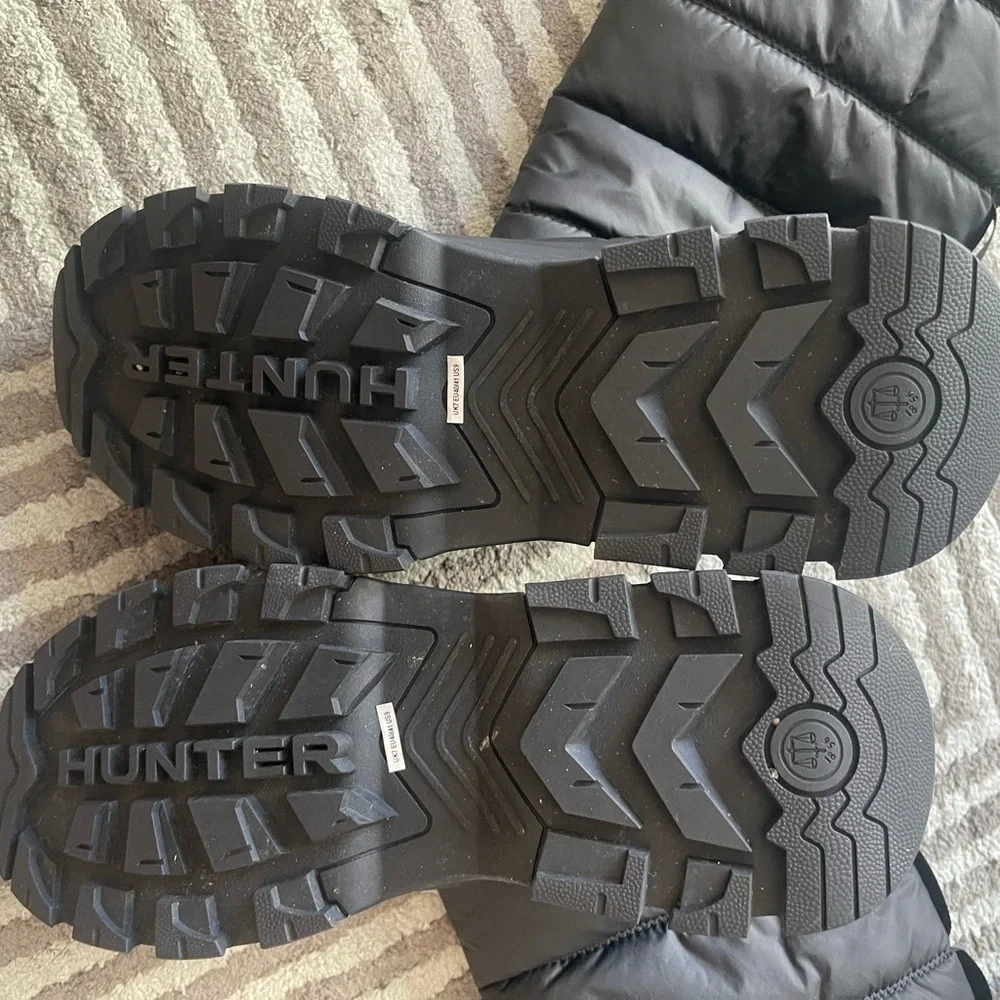 Hunter Black Quilted Boots - Picture 4 of 10